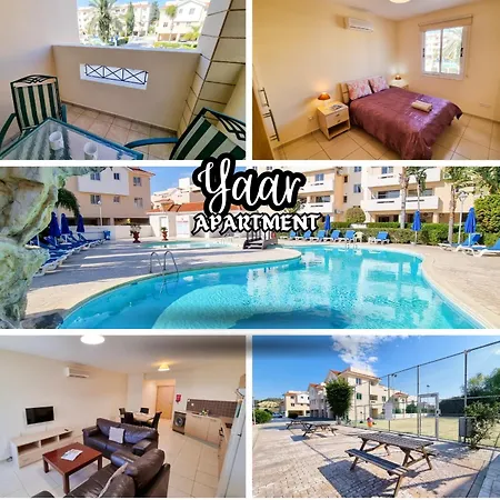 Yaar With Pool, Tennis Court And Bathroom With Bathtub Pyla